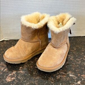 Size 11 Kids Tan UGG Boots with Bows on Back